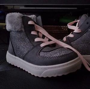 Oshkosh Booties (8T)